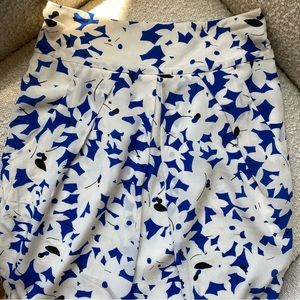 Anthropologie Odille Silk Blue floral pencil skirt size 0